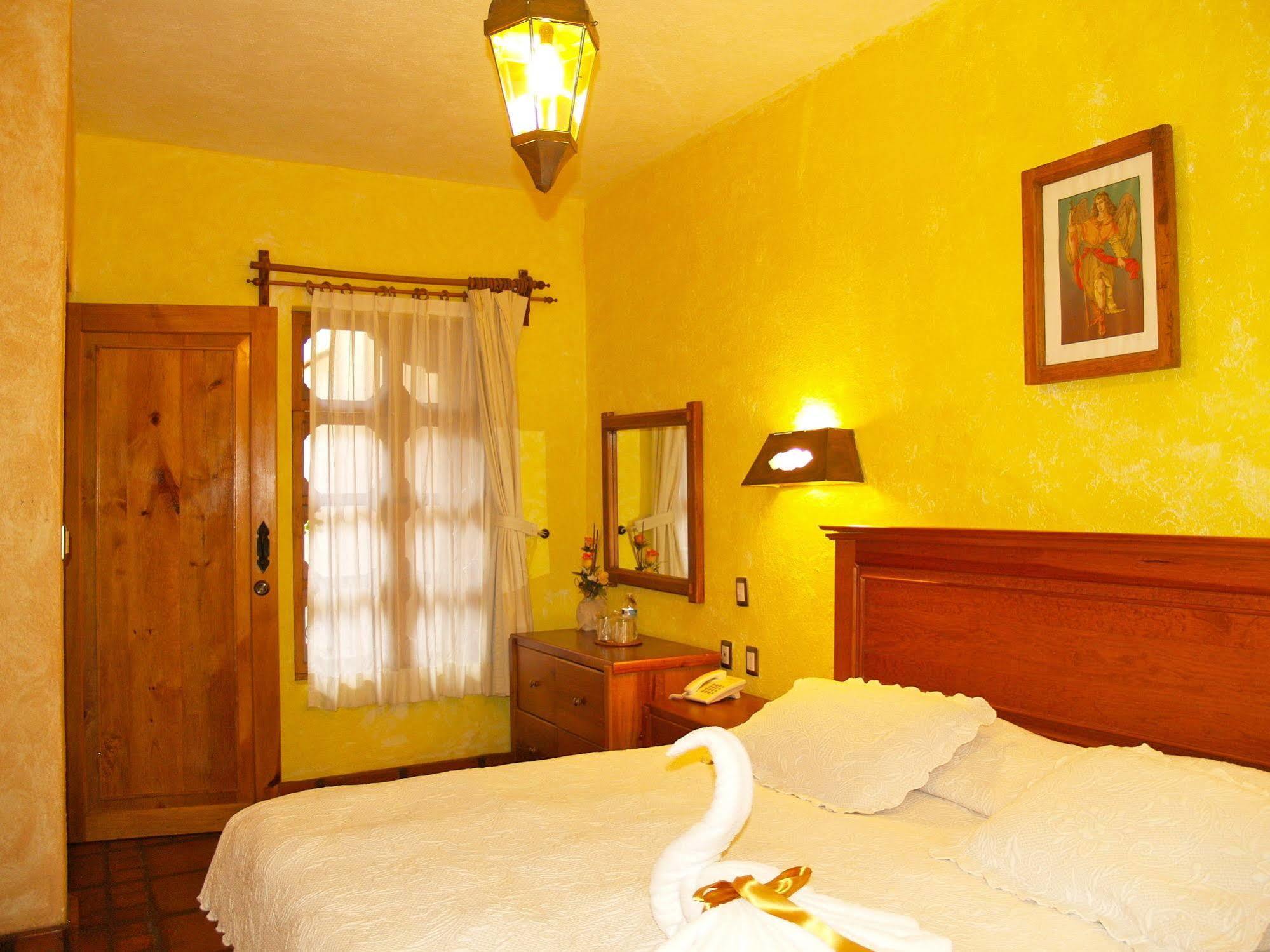 Hotel Refugio Del Angel Pátzcuaro Екстериор снимка