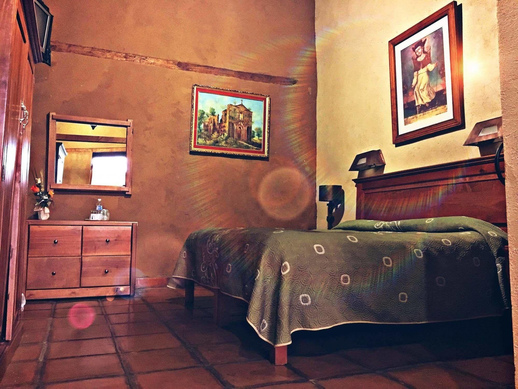 Hotel Refugio Del Angel Pátzcuaro Екстериор снимка
