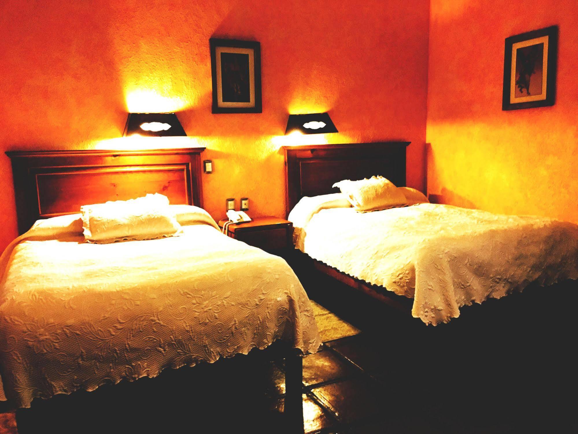 Hotel Refugio Del Angel Pátzcuaro Екстериор снимка